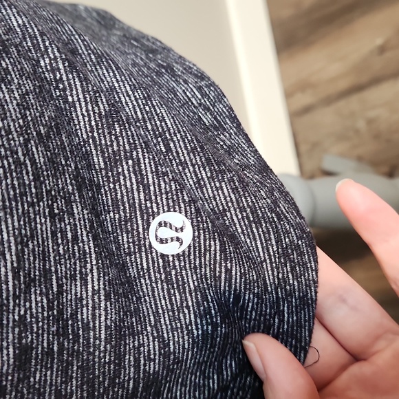 Lululemon Kanto Catch Me 1/2 ZipWee Stripe Black Heathered Black - Picture 9 of 12